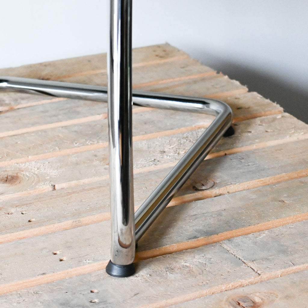 Vitra Unix Meeting Chair | Re-Lived