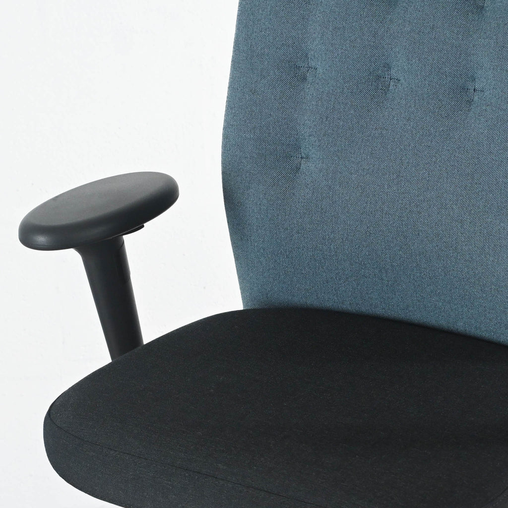 Vitra ID Trim Blue / Black Fabric Office Chair | Re-Lived