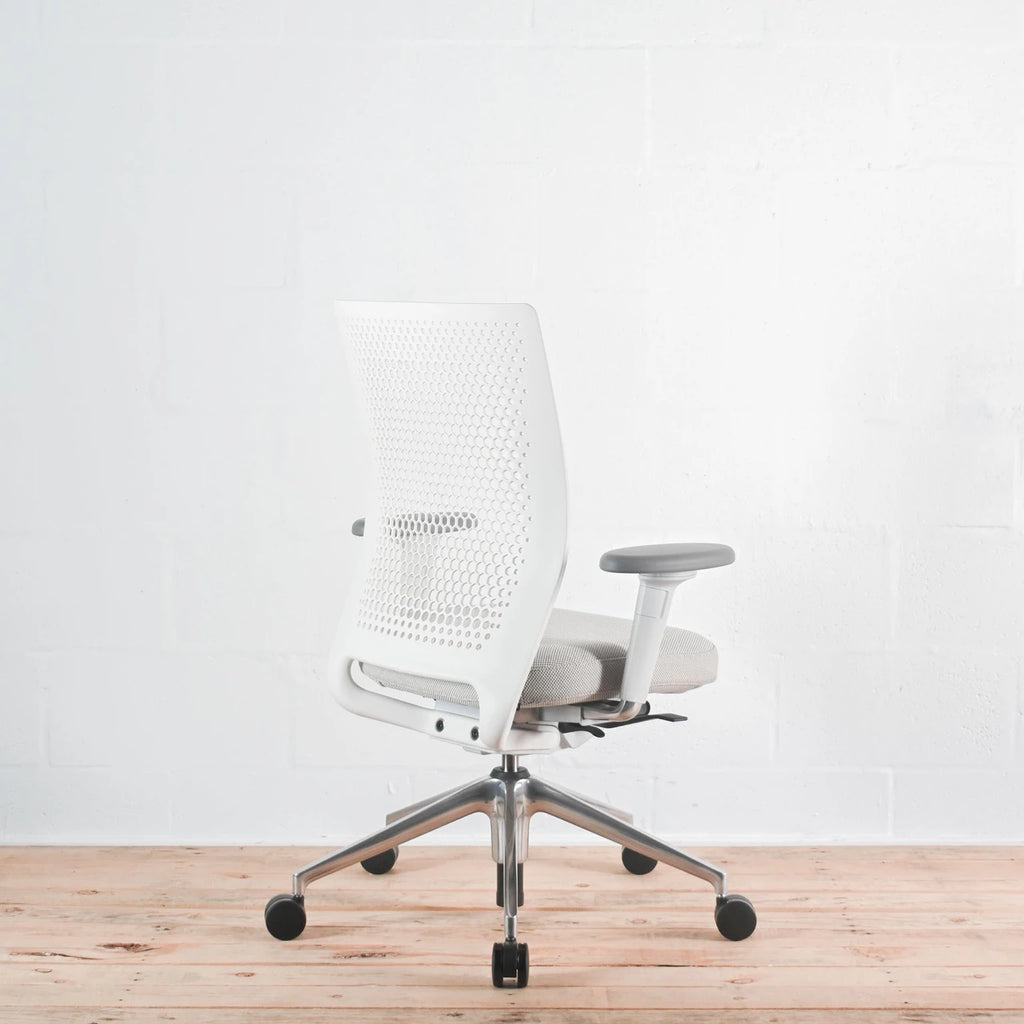 Vitra ID Air Soft Light Office Chair | Re-Lived