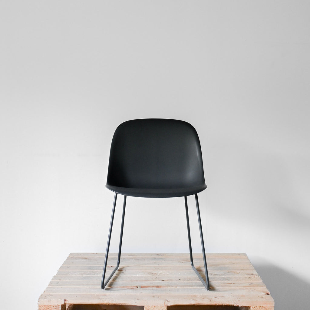 Muuto Fiber Side Chair Black | Re-Lived