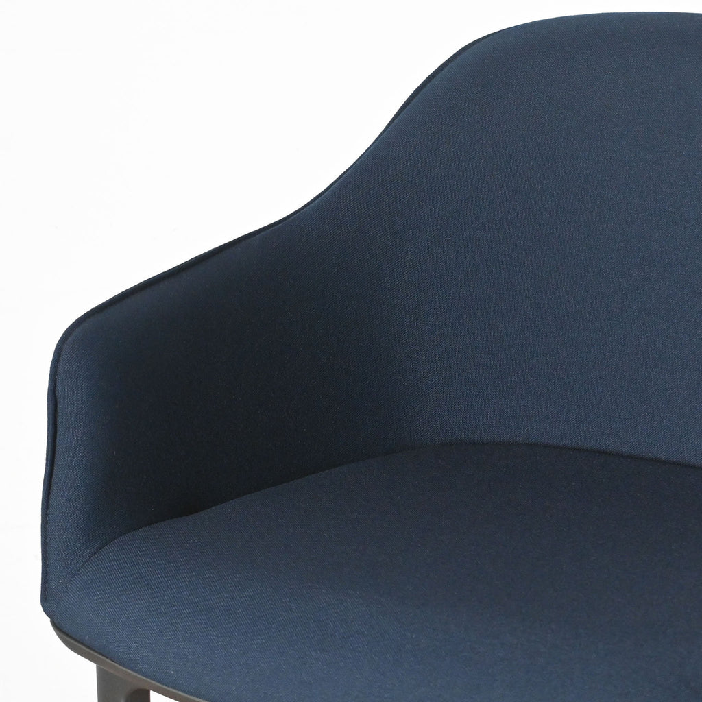 Vitra Softshell Armchair 4 Leg Base Plano Dark Blue | Re-Lived
