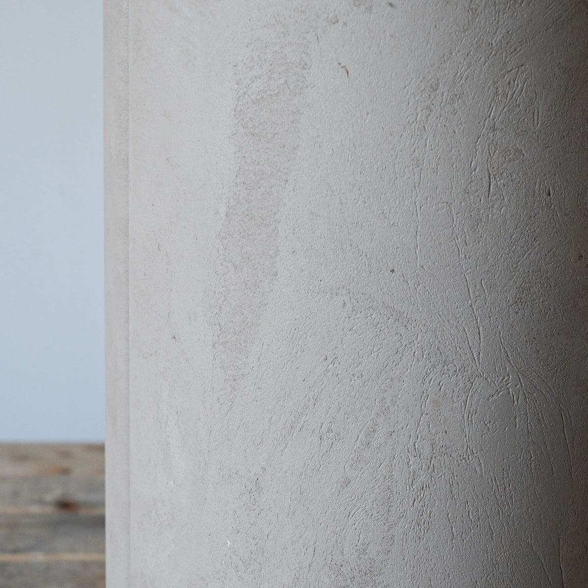 Mater Alder Side Table Earth Grey | Re-Lived