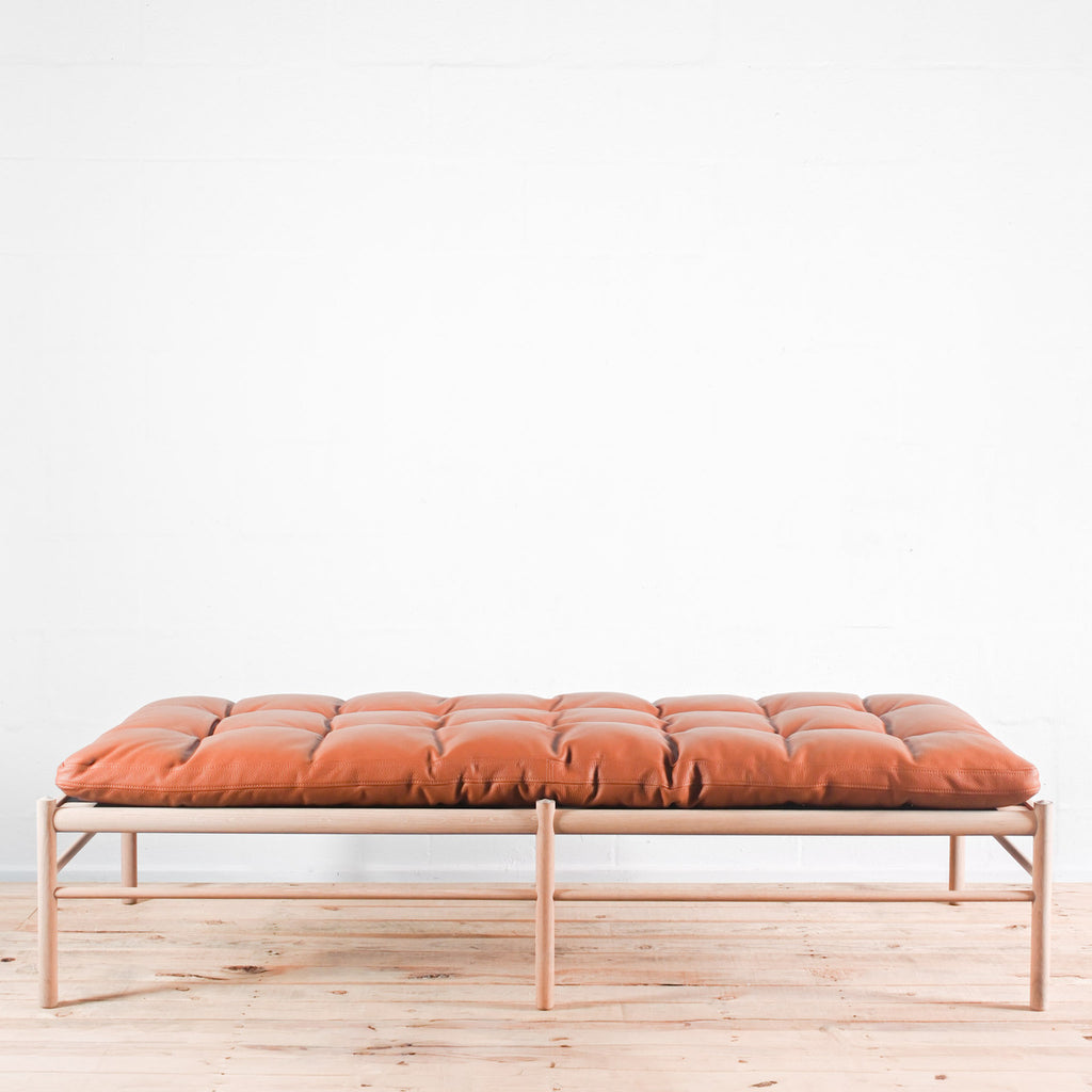 Carl Hansen OW150 Daybed - Loke Leather | Re-Lived