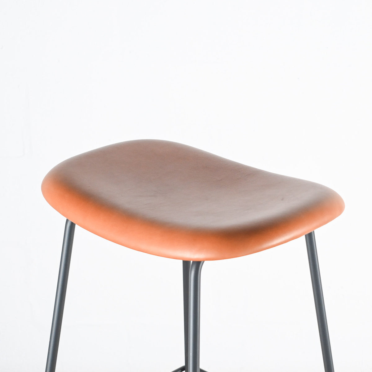 Muuto Fiber Bar Stool Upholstered Seat | Re-Lived