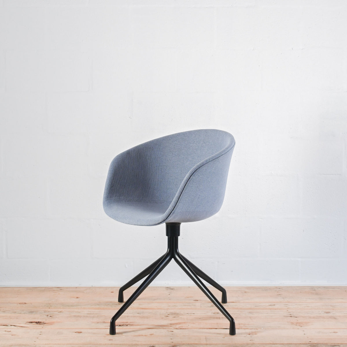 HAY AAC 21 Grey Fabric Swivel Chair | Re-Lived