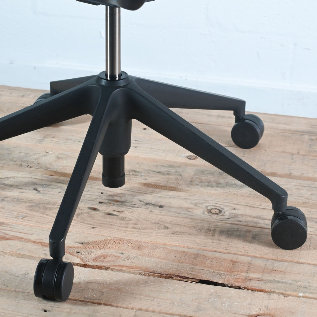Vitra ID Air Black Office Chair | Re-Lived