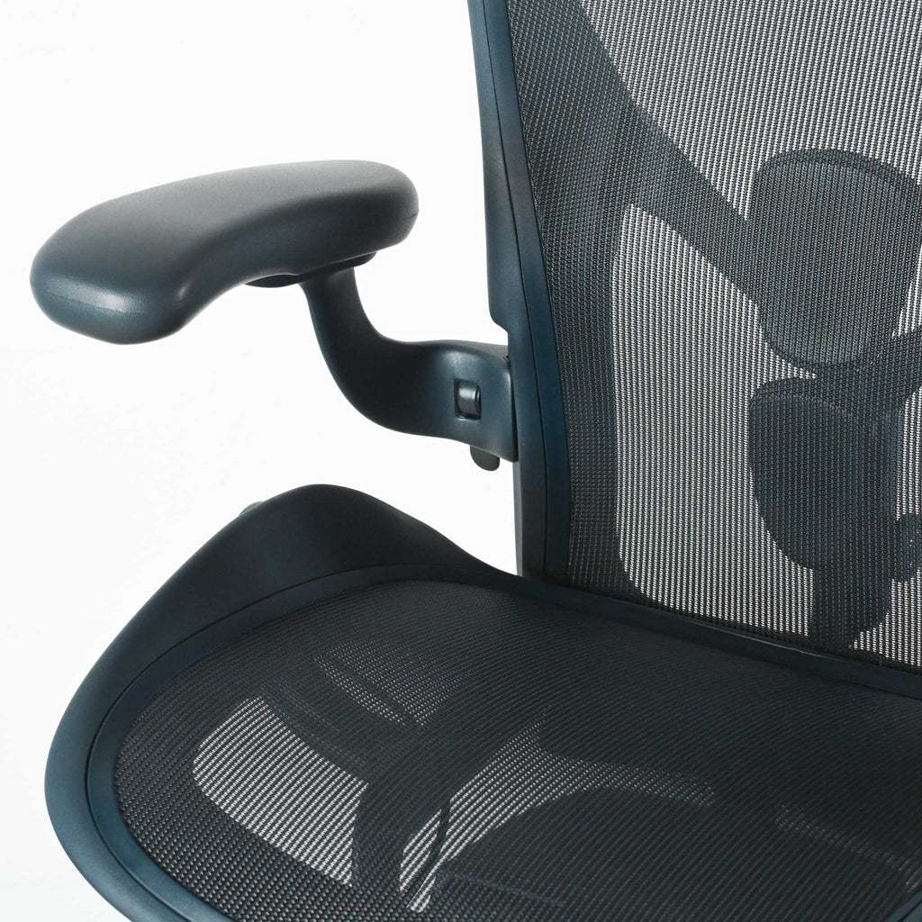 Herman Miller Aeron Size B Nightfall Office Chair | Re-Lived