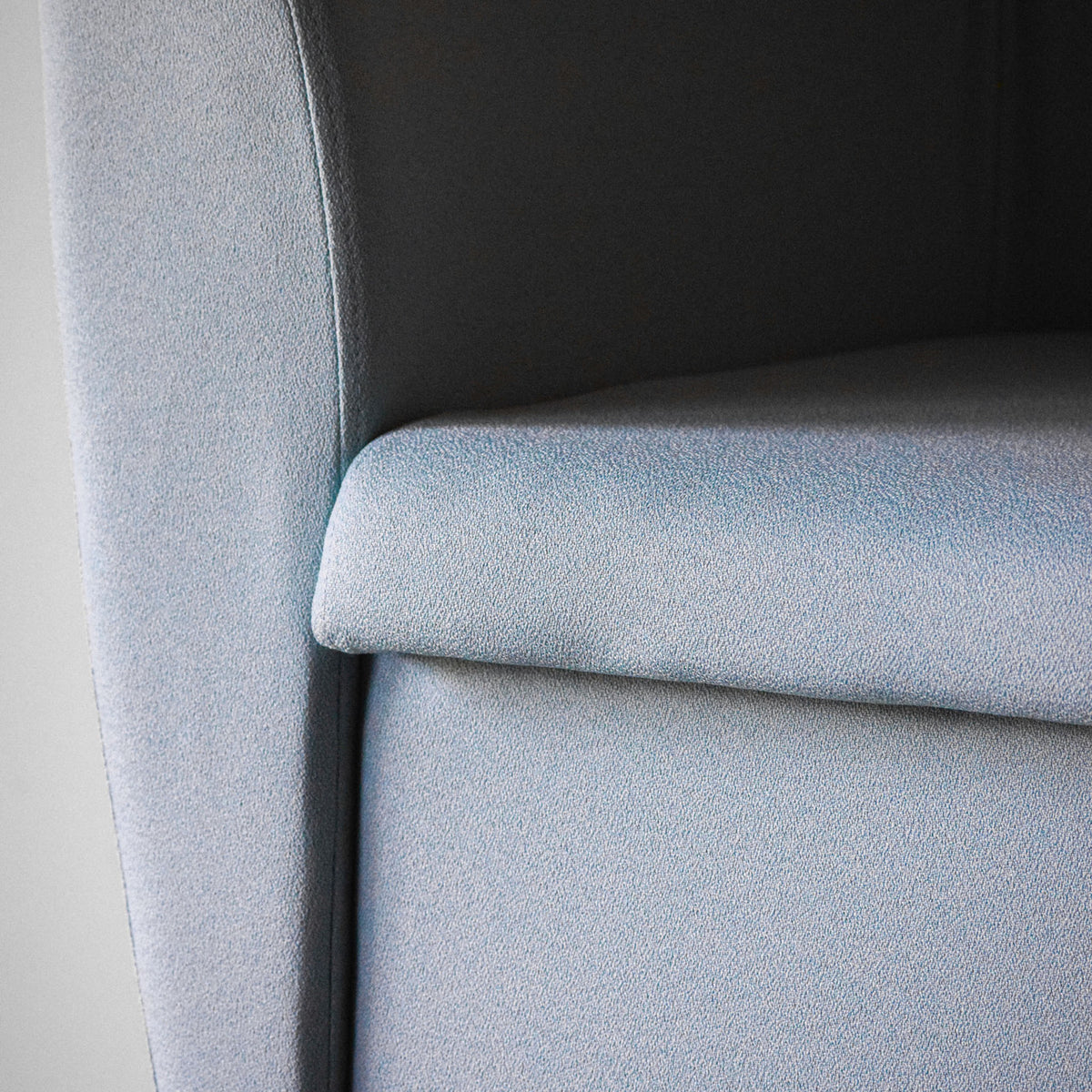 Elite Sophie 2 Seat Sofa | Re-Lived