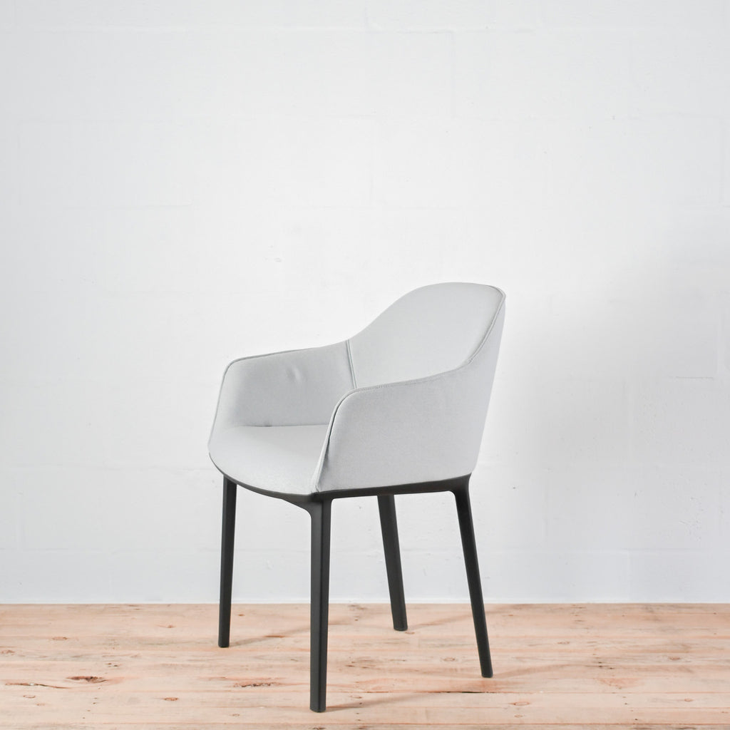 Vitra Softshell Armchair 4 Leg Base Plano Grey / Stone | Re-Lived