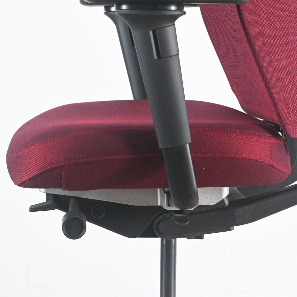 Vitra ID Cloud Dark Red Fabric Office Chair | Re-Lived