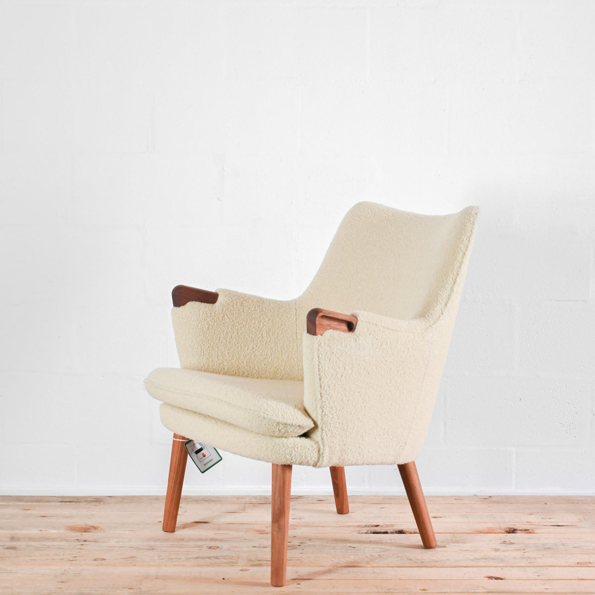 Carl Hansen CH71 Lounge Chair - Baru Fabric | Re-Lived