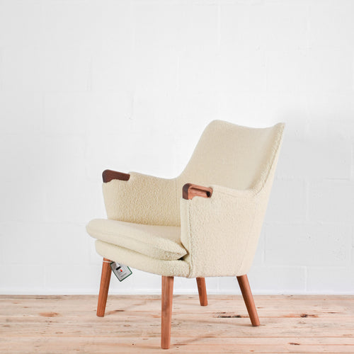 Carl Hansen CH71 Lounge Chair - Baru Fabric | Re-Lived