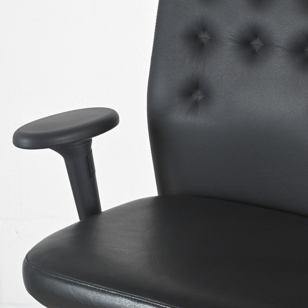 Vitra ID Trim Asphalt / Nero Leather Office Chair | Re-Lived