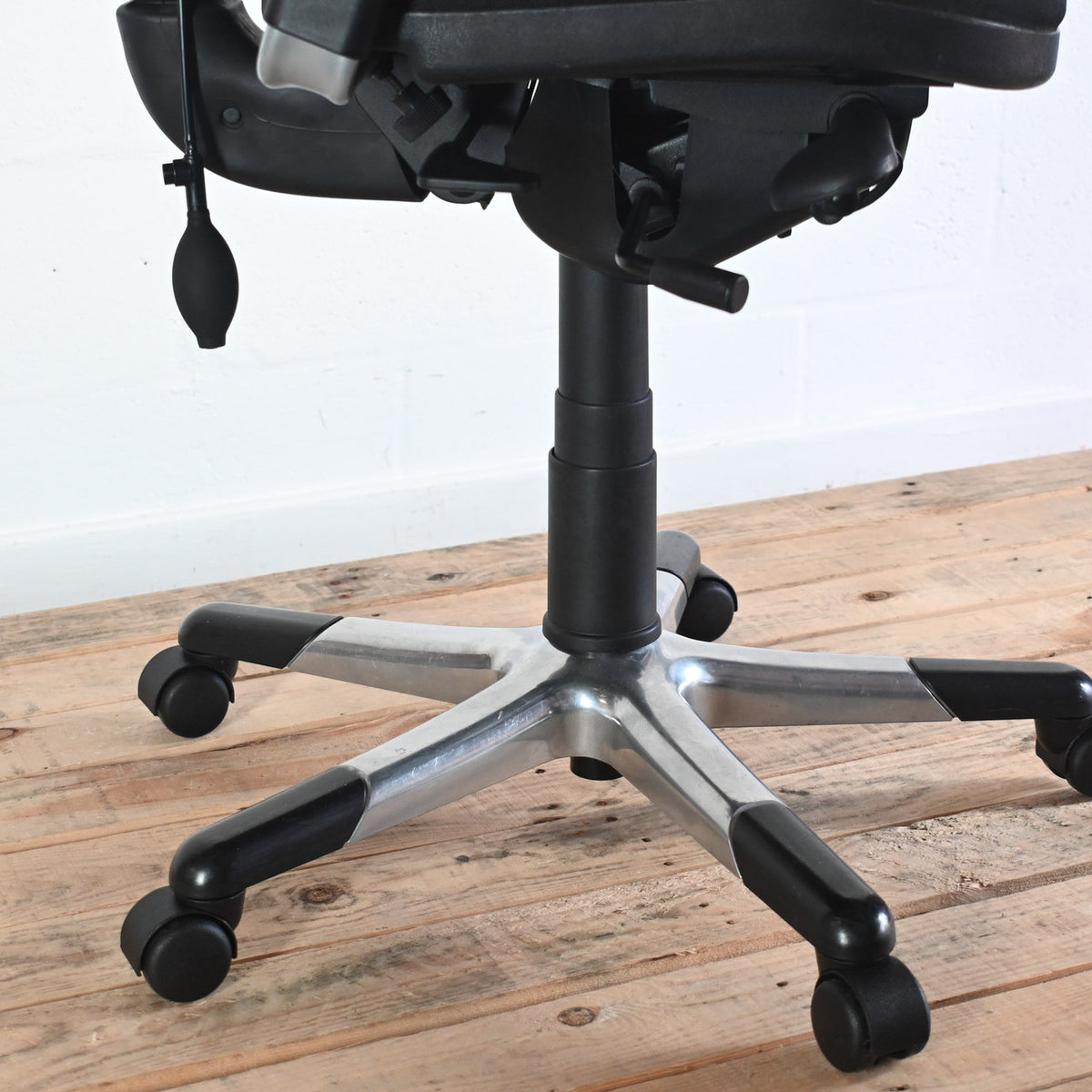 RH 3 Office Chair Polished Base | Re-Lived