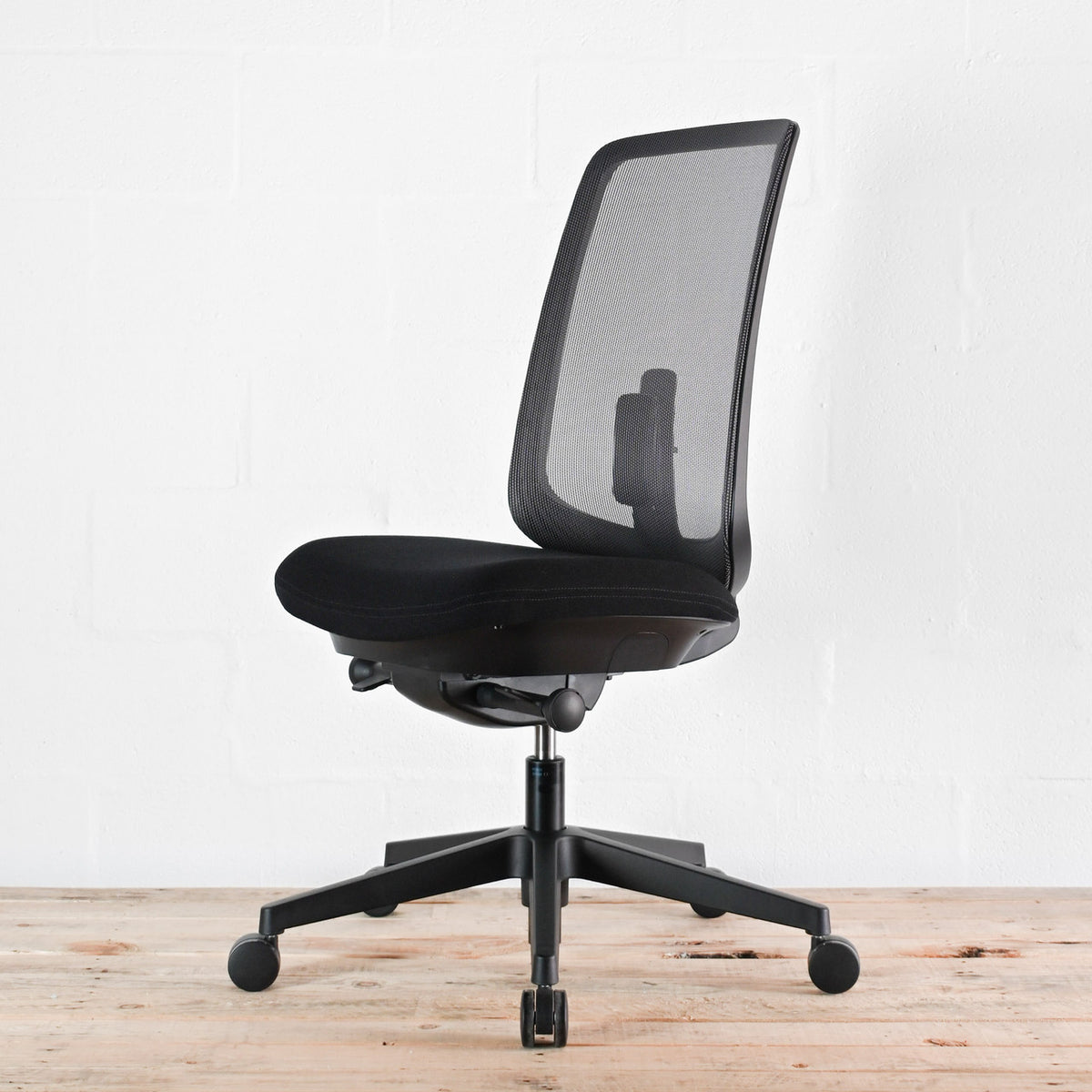 Herman Miller Verus Black Mesh No Arms Office Chair | Re-Lived