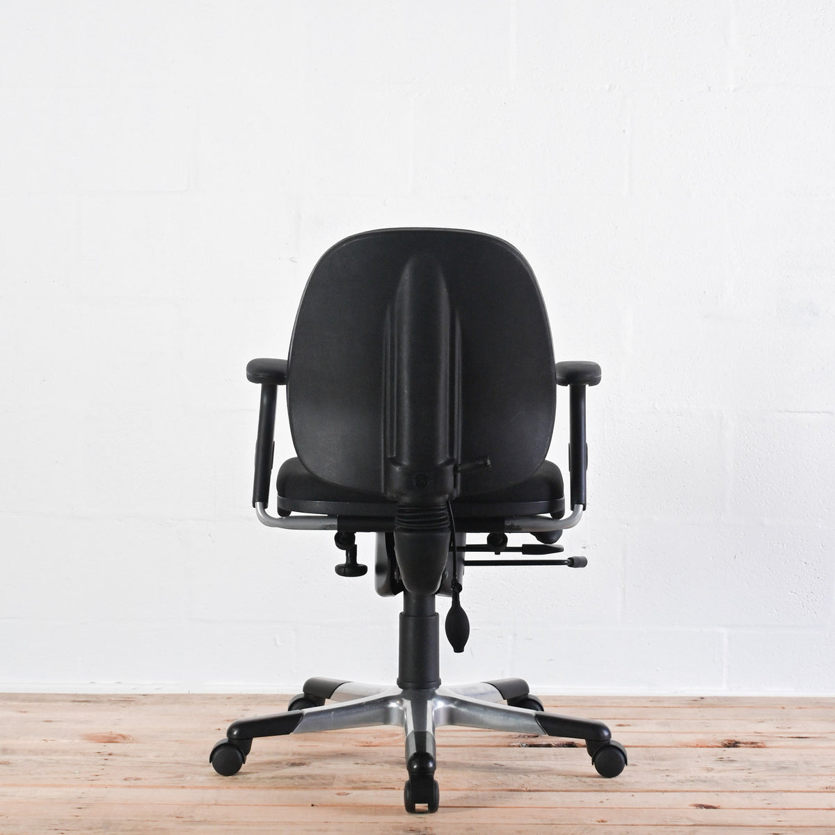 RH 3 Office Chair Polished Base | Re-Lived