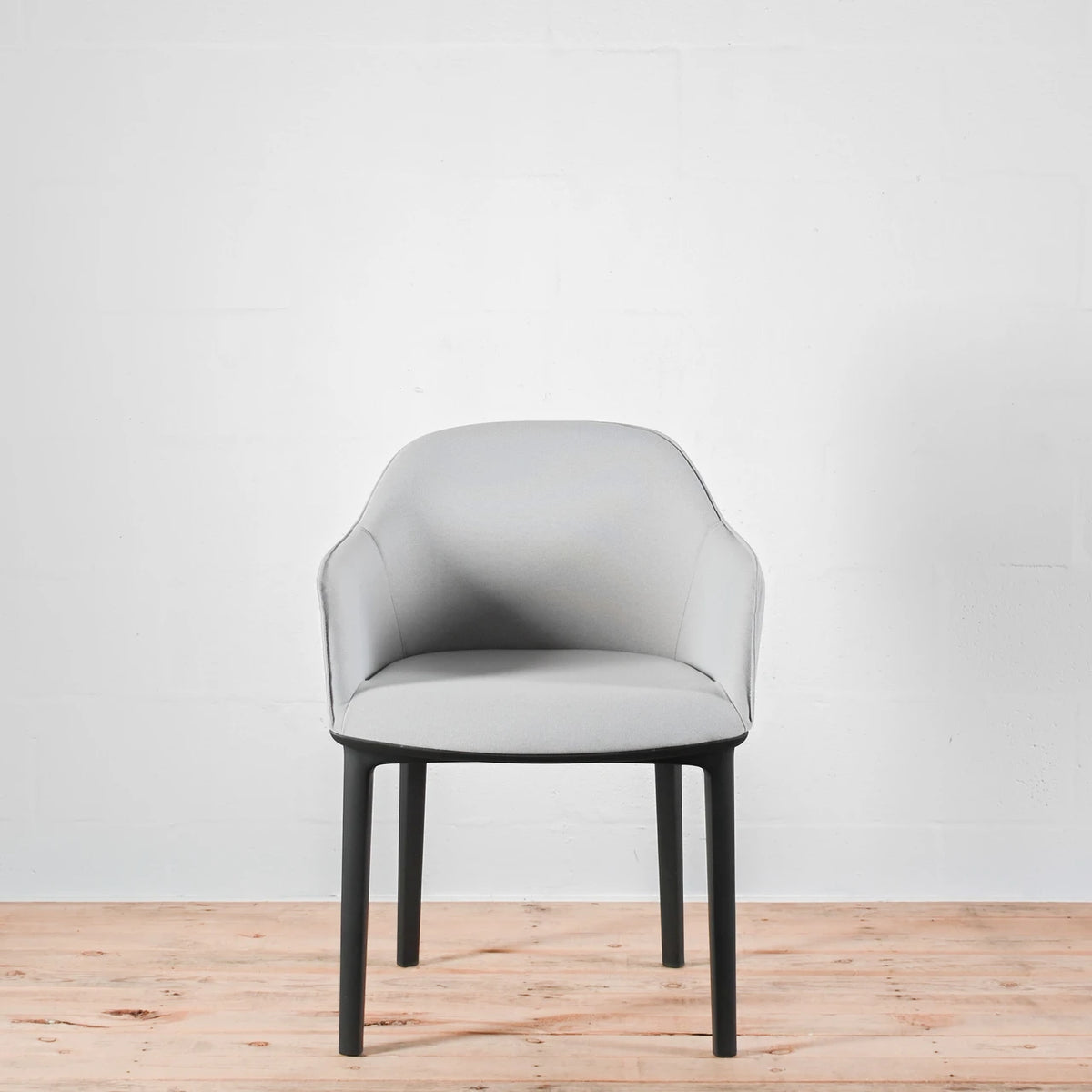 Vitra Softshell Armchair 4 Leg Base Plano Grey / Stone | Re-Lived