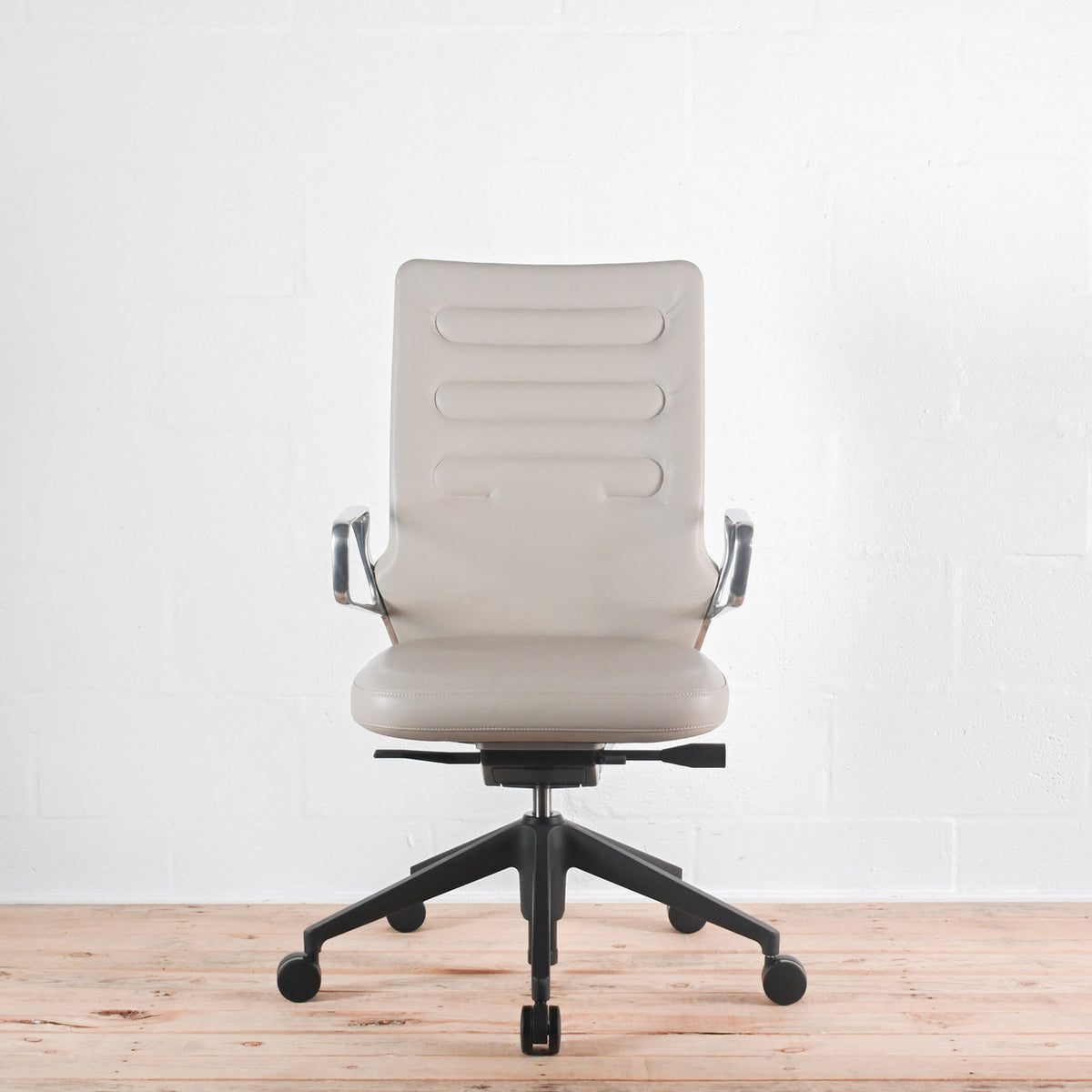 Vitra AC4 Leather Office Chair, Ring Arms | Re-Lived