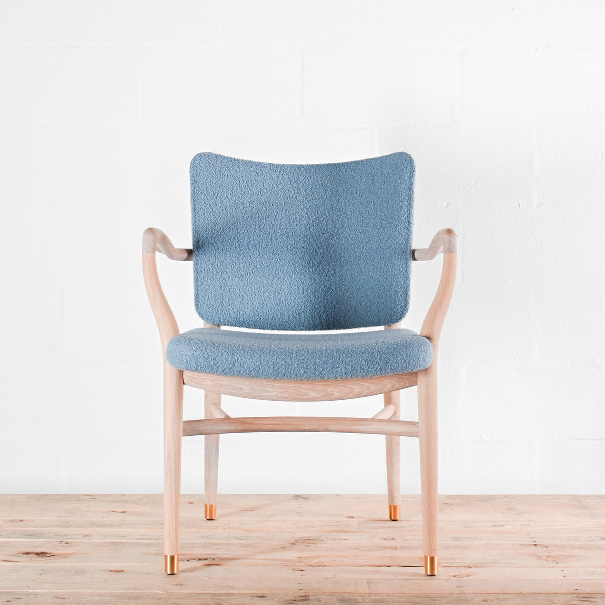 Carl Hansen VLA61 Monarch Chair - Fabric | Re-Lived
