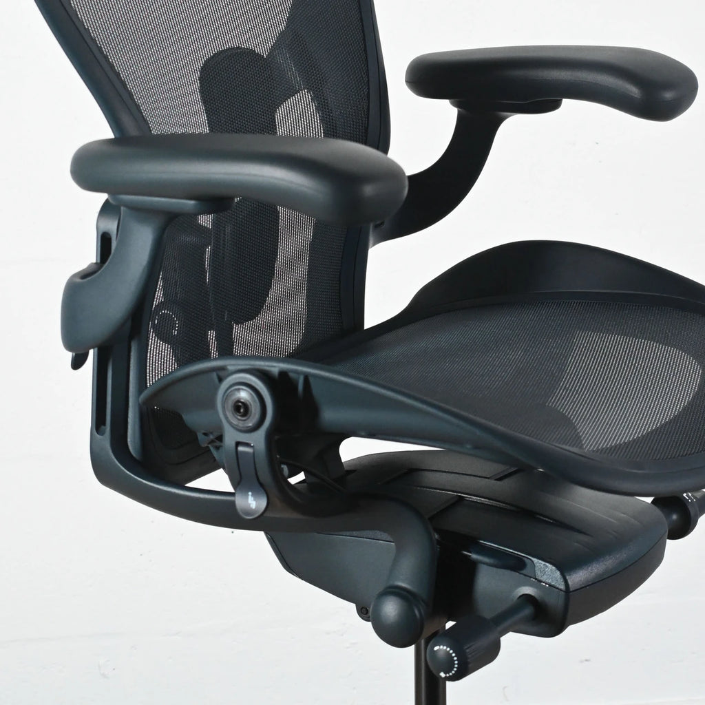 Herman Miller Aeron Size B Nightfall Office Chair | Re-Lived
