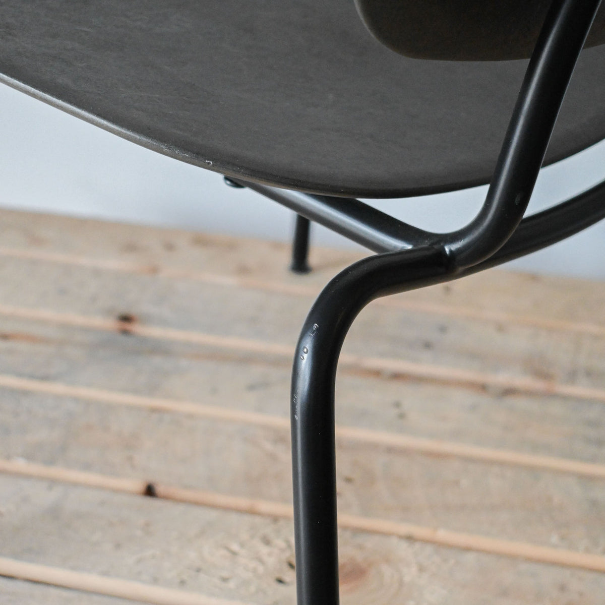 Mater Compound Lounge Chair | Re-Lived