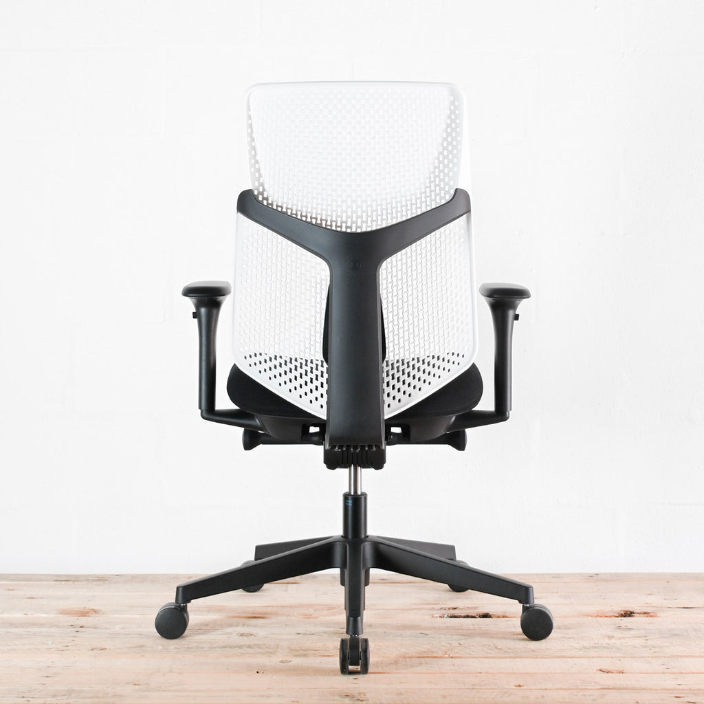 Herman Miller Verus Black and White Triflex Office Chair | Re-Lived