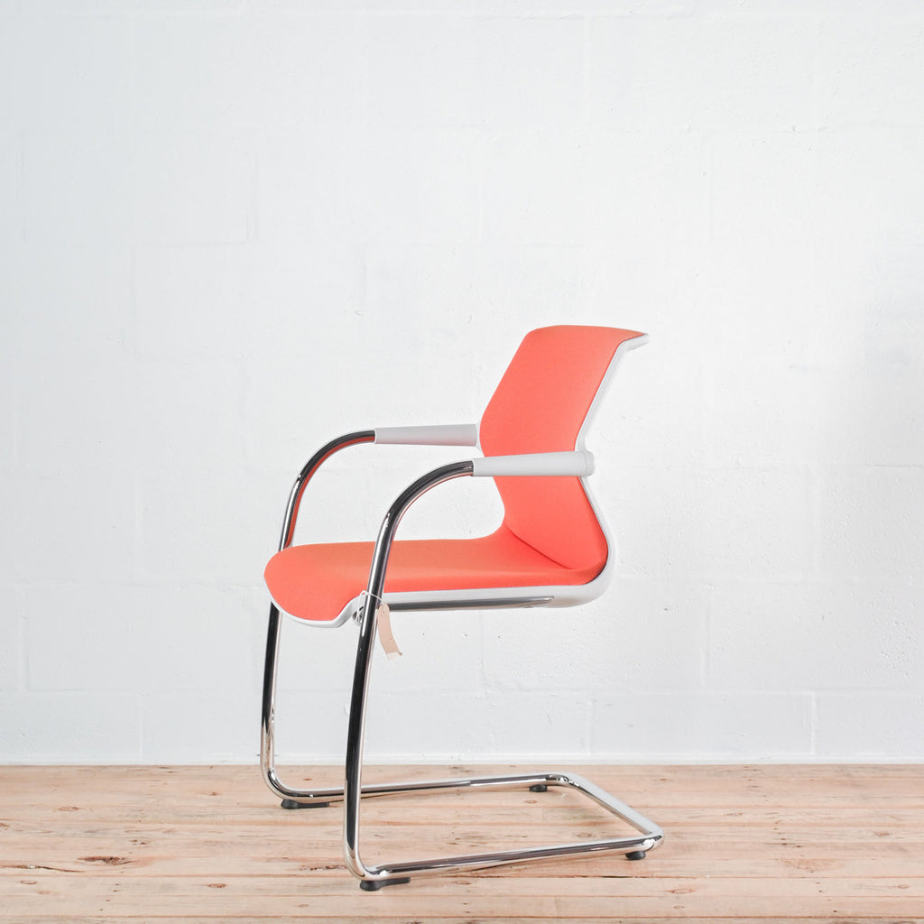 Vitra Unix Meeting Chair Kvadrat Pro Fabric | Re-Lived