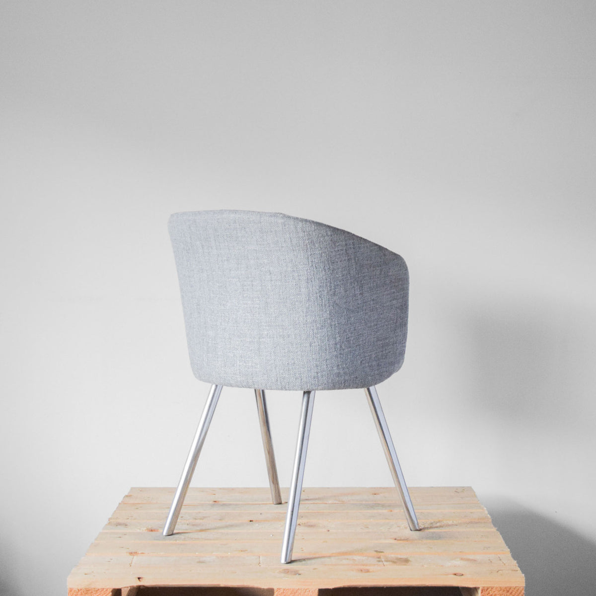 Vitra Mikado Arm Chair Pebble | Re-Lived