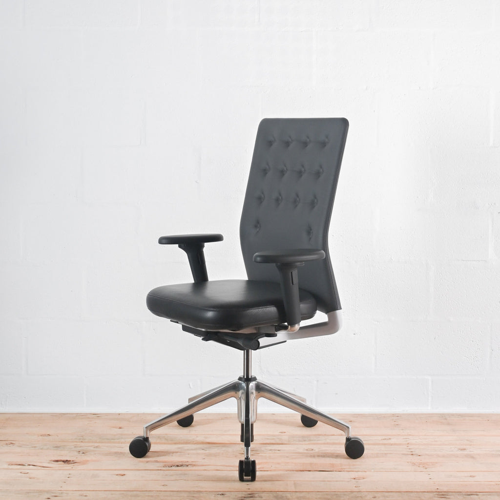 Vitra ID Trim Asphalt / Nero Leather Office Chair | Re-Lived